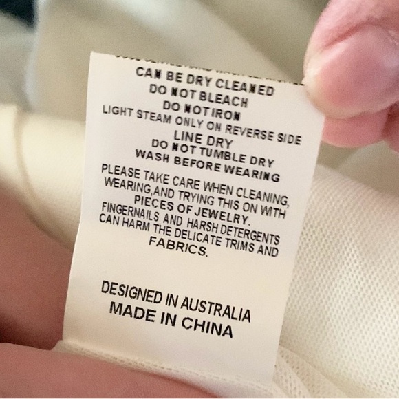 Elliatt Ivory Collins Mermaid Gown NWOT Size 8 - Picture 16 of 16